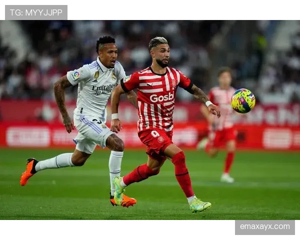 西甲新赛季前瞻：豪门争霸激战再起，新星闪耀赛场引关注